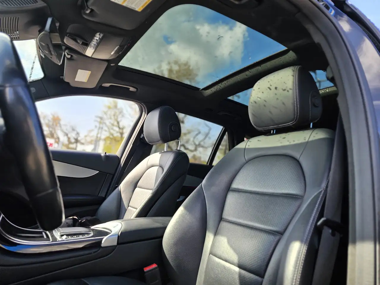 Mercedes-Benz GLC снимка Mercedes-Benz GLC
