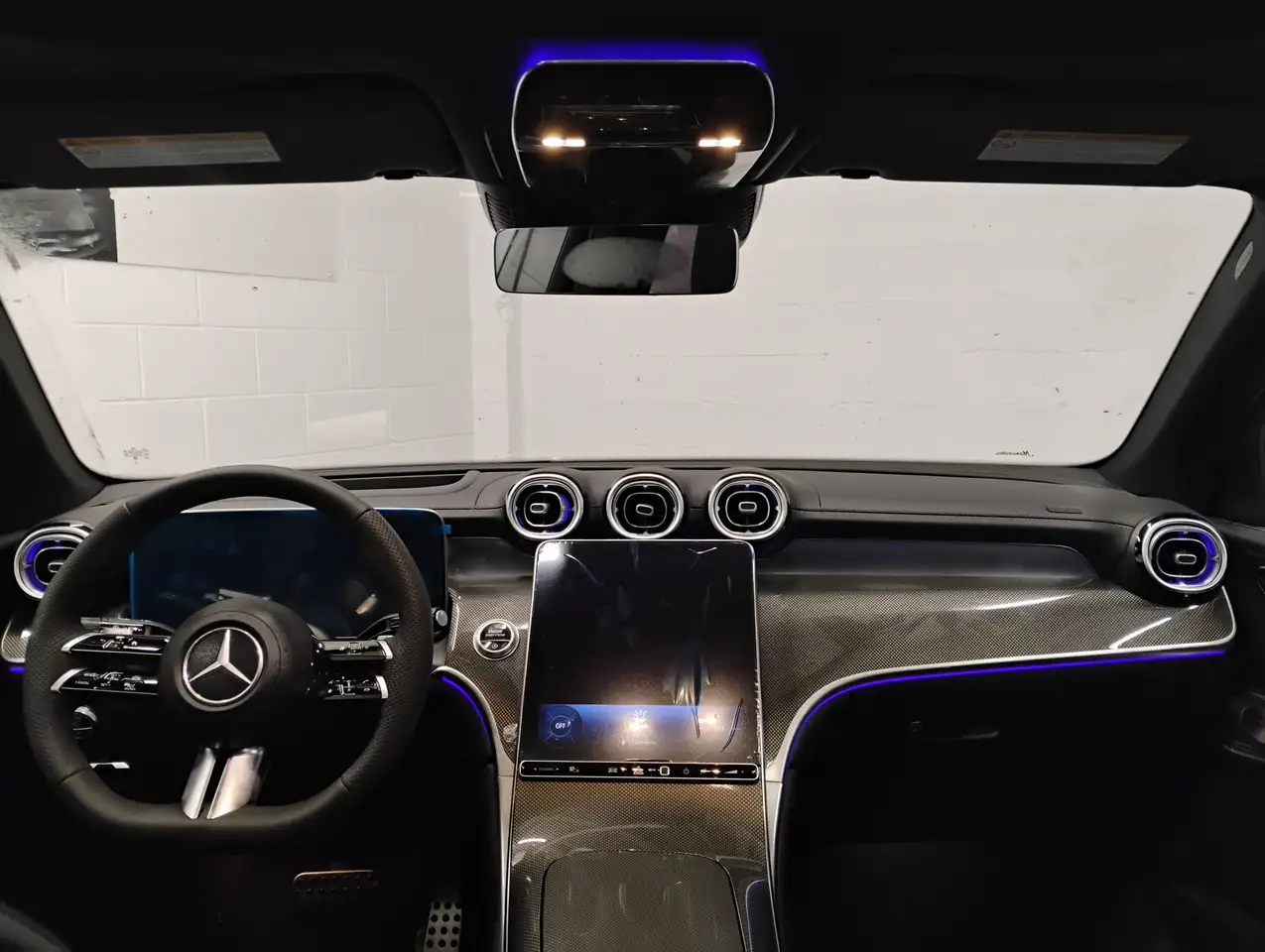 Mercedes-Benz GLC снимка Mercedes-Benz GLC