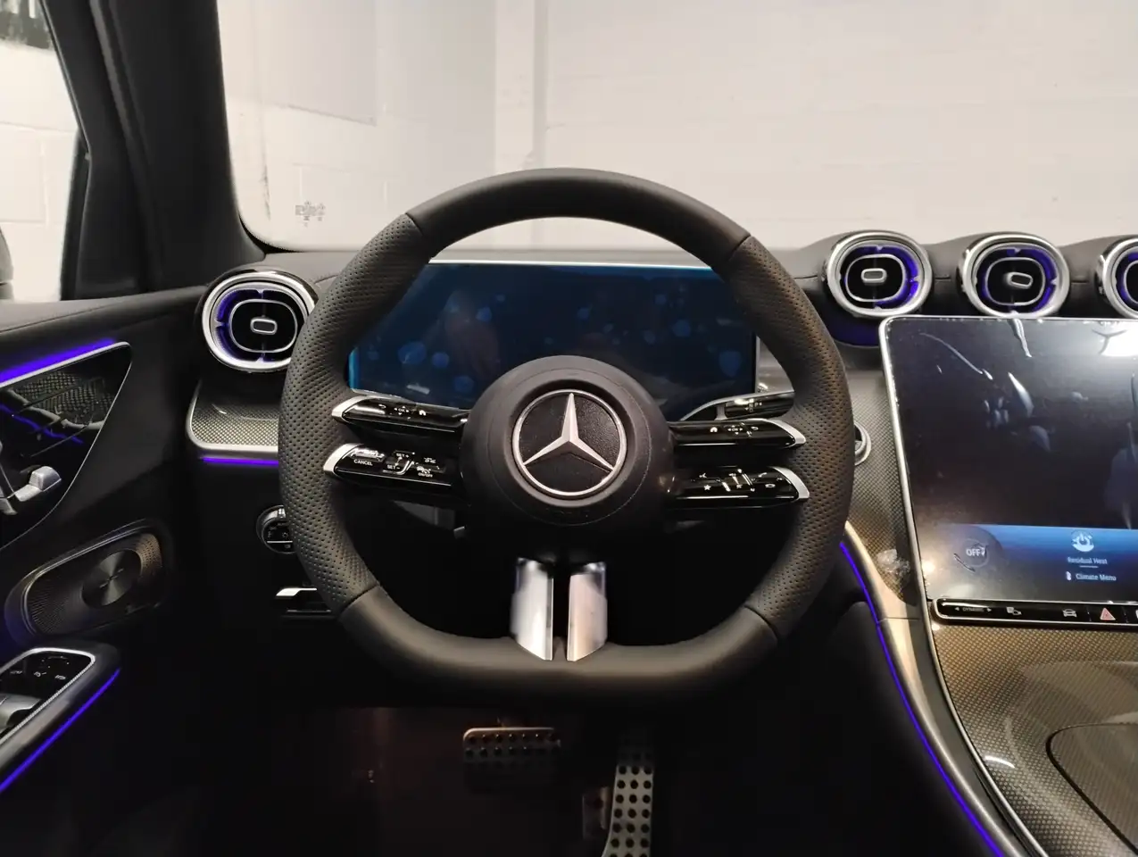 Mercedes-Benz GLC снимка Mercedes-Benz GLC