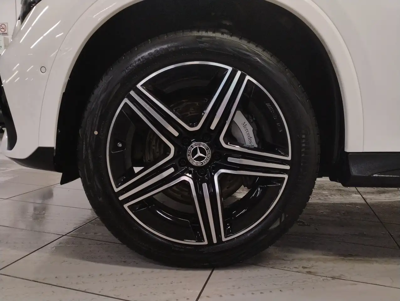 Mercedes-Benz GLC снимка Mercedes-Benz GLC