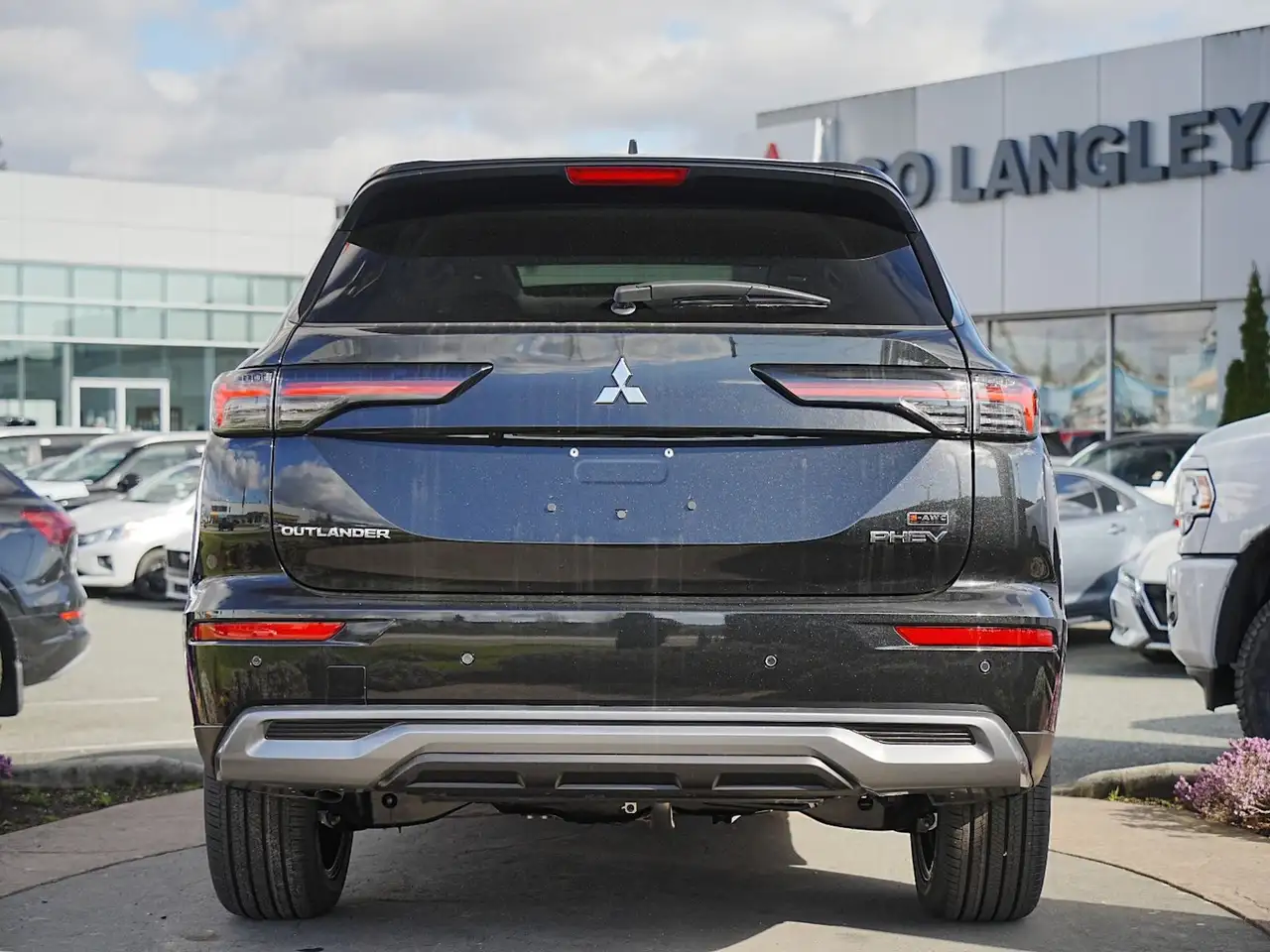 Mitsubishi Outlander снимка Mitsubishi Outlander