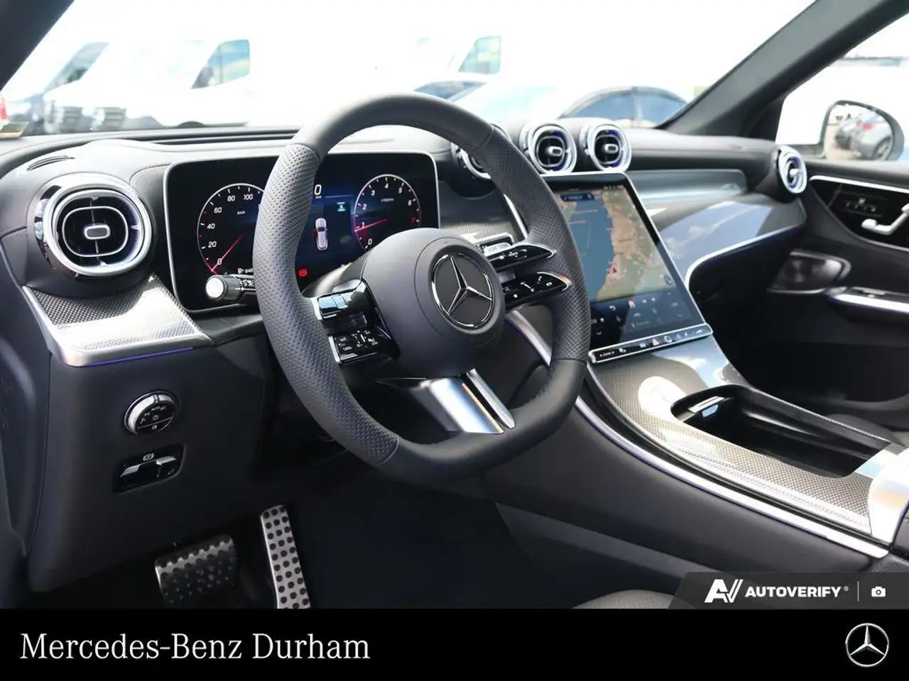 Mercedes-Benz GLC снимка Mercedes-Benz GLC