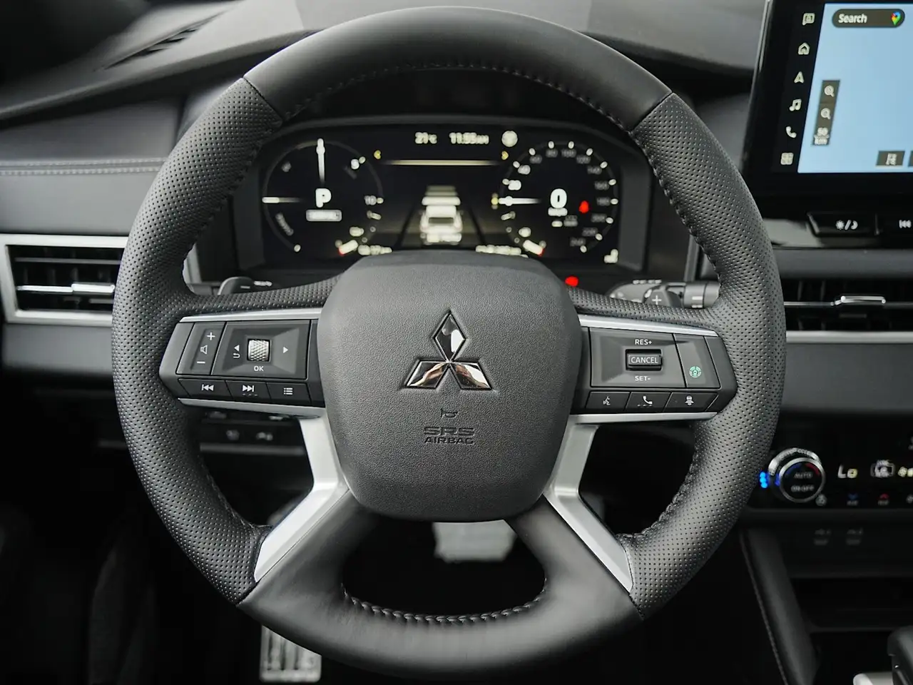 Mitsubishi Outlander photo Mitsubishi Outlander