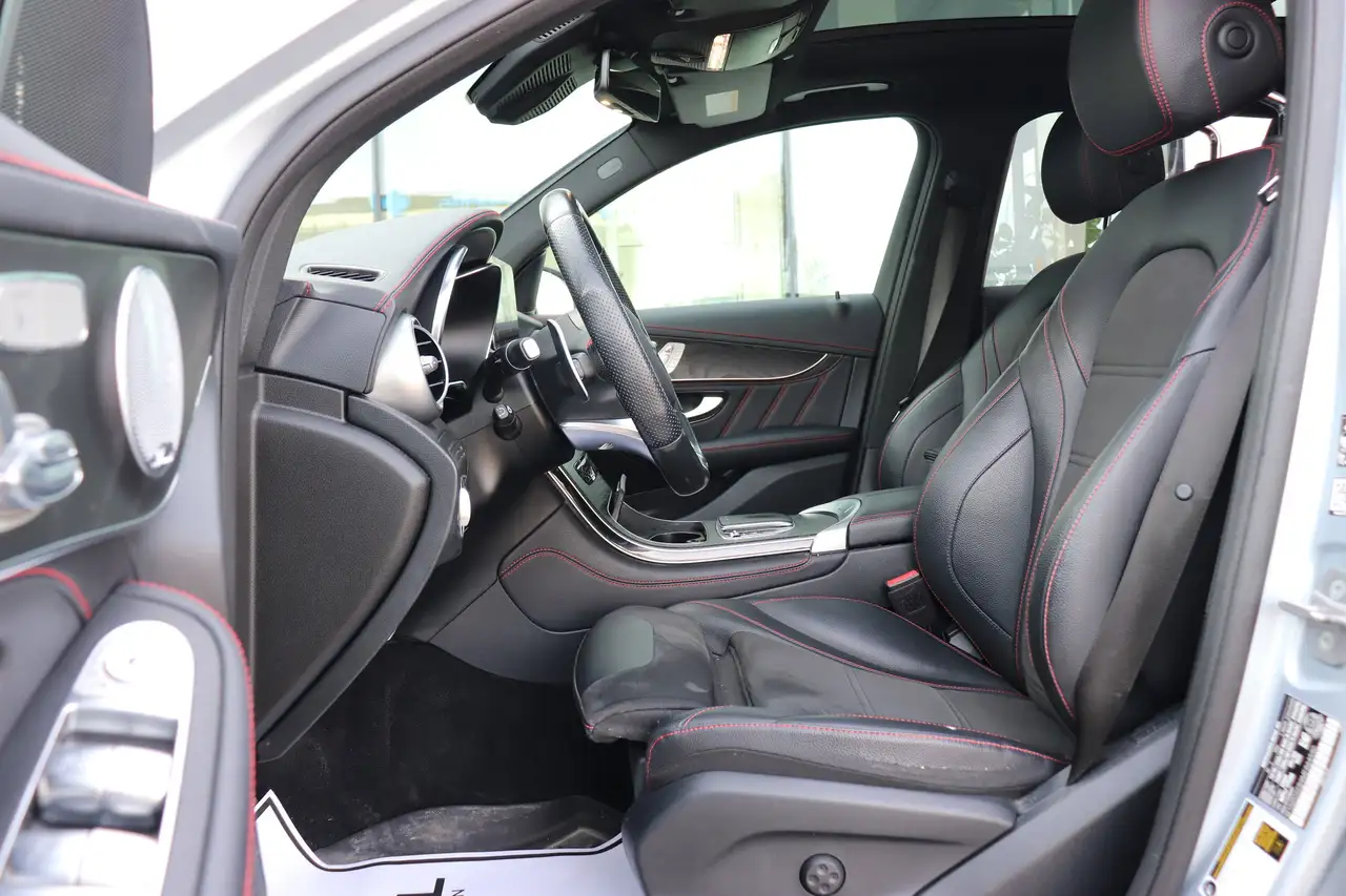 Mercedes-Benz GLC снимка Mercedes-Benz GLC