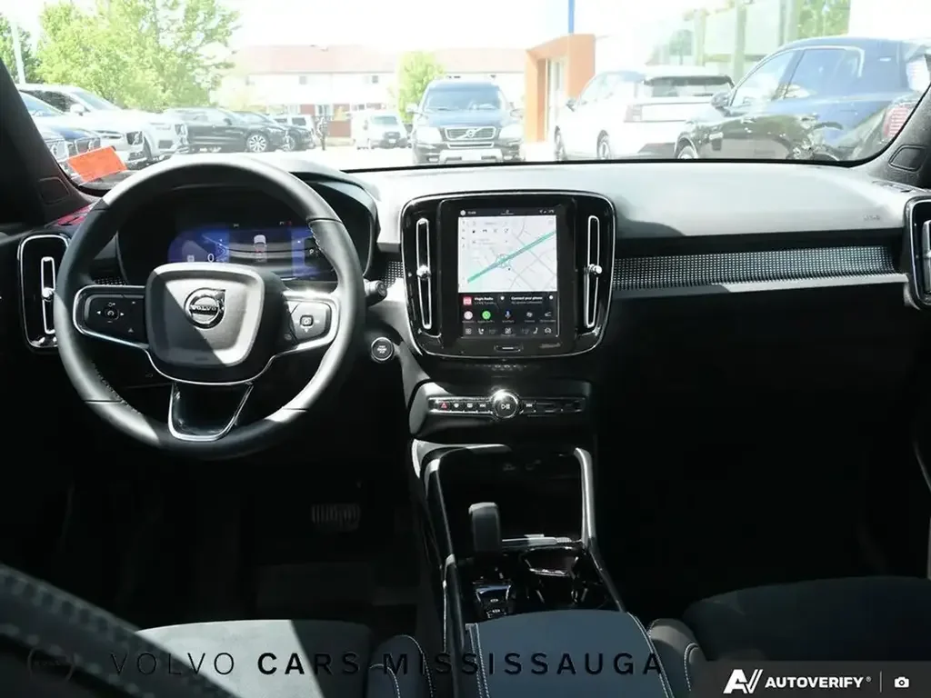 Volvo XC40 снимка Volvo XC40