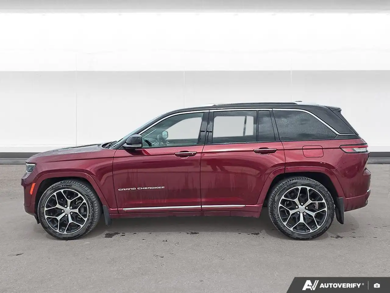 Jeep Grand Cherokee photo Jeep Grand Cherokee
