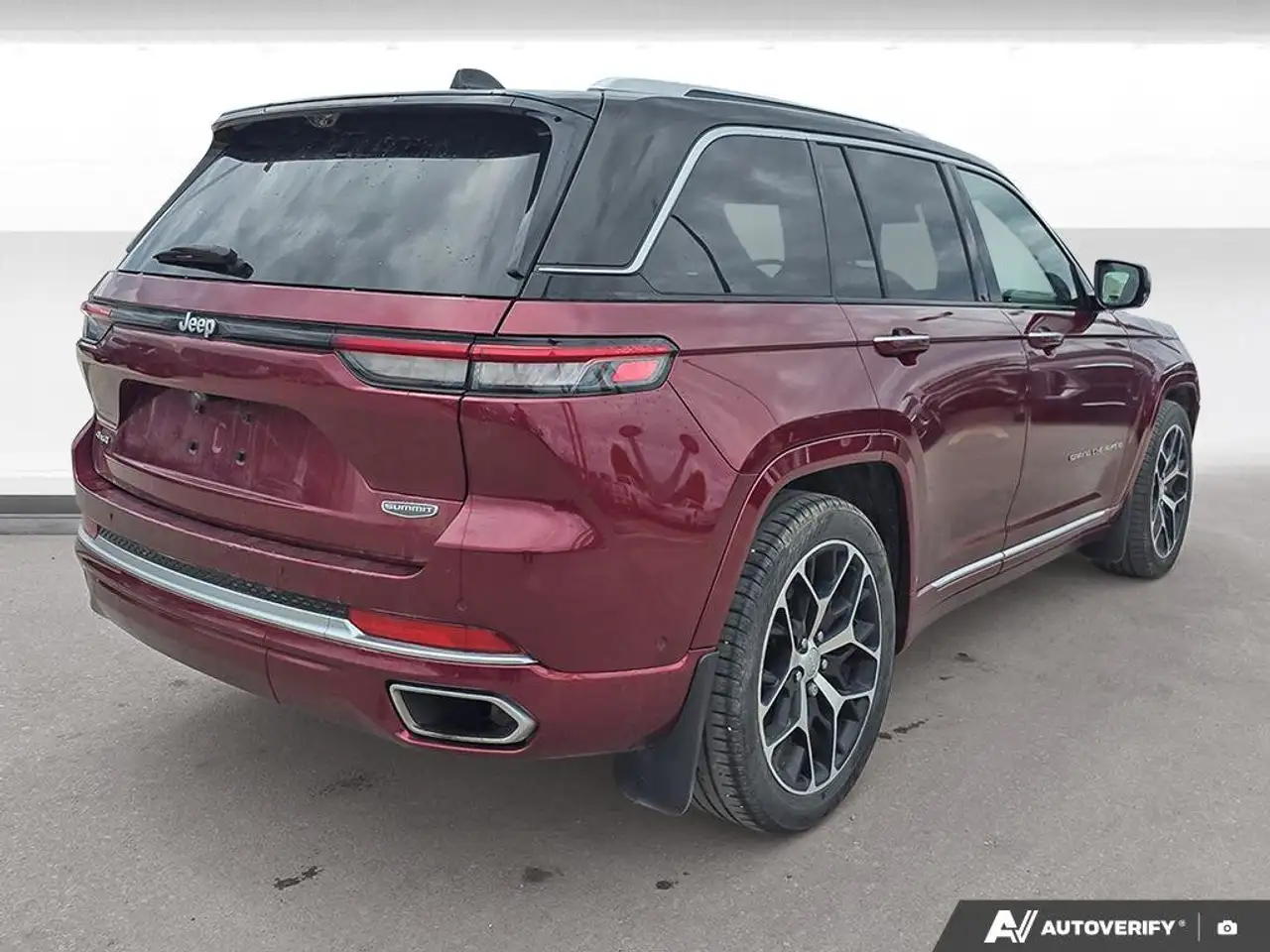 Jeep Grand Cherokee photo Jeep Grand Cherokee