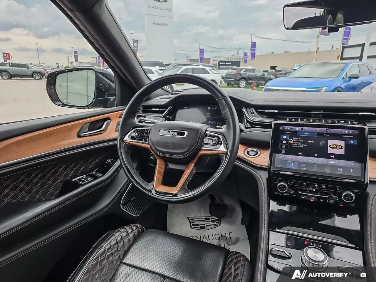 Jeep Grand Cherokee photo Jeep Grand Cherokee