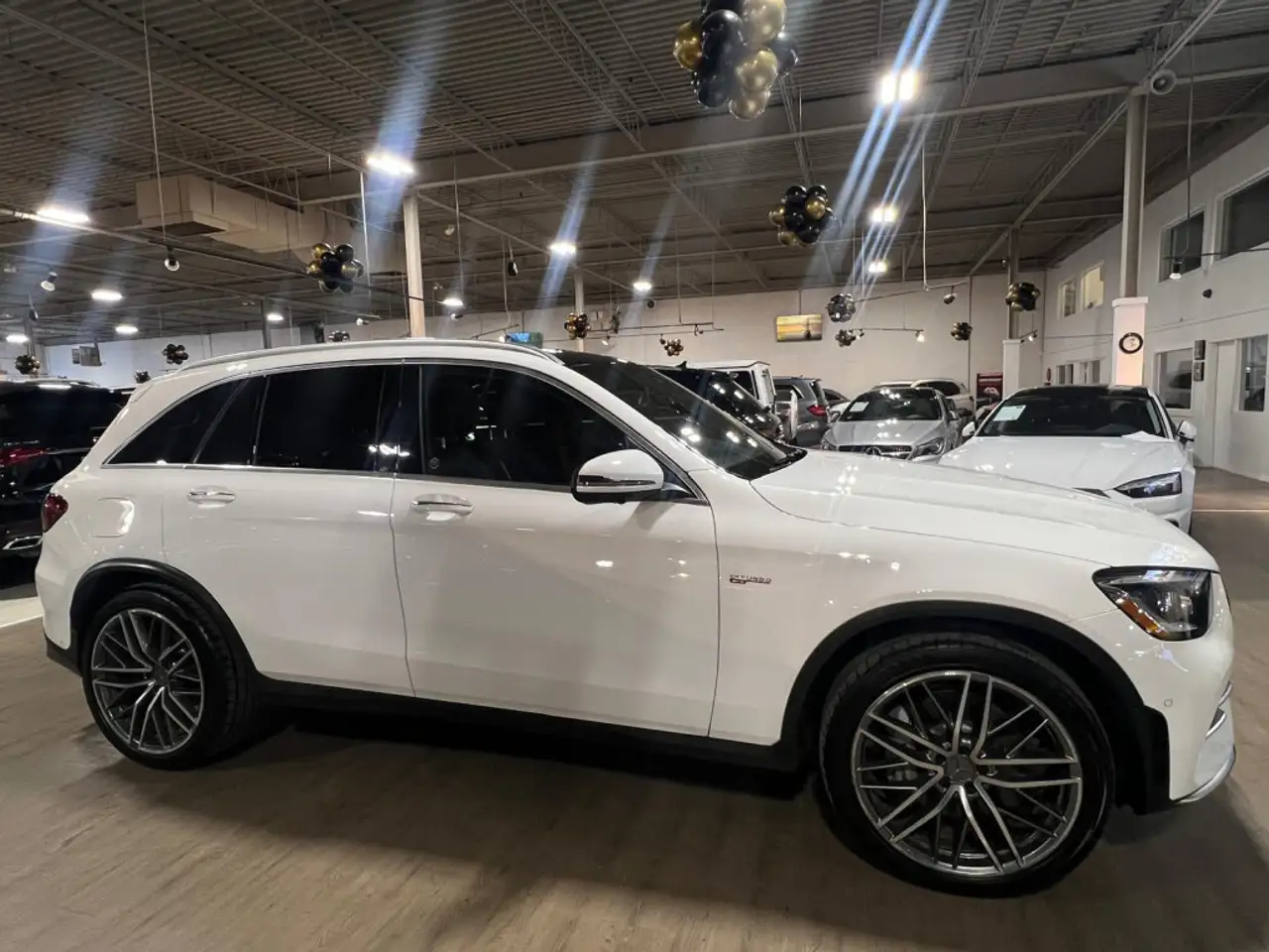 Mercedes-Benz GLC снимка Mercedes-Benz GLC