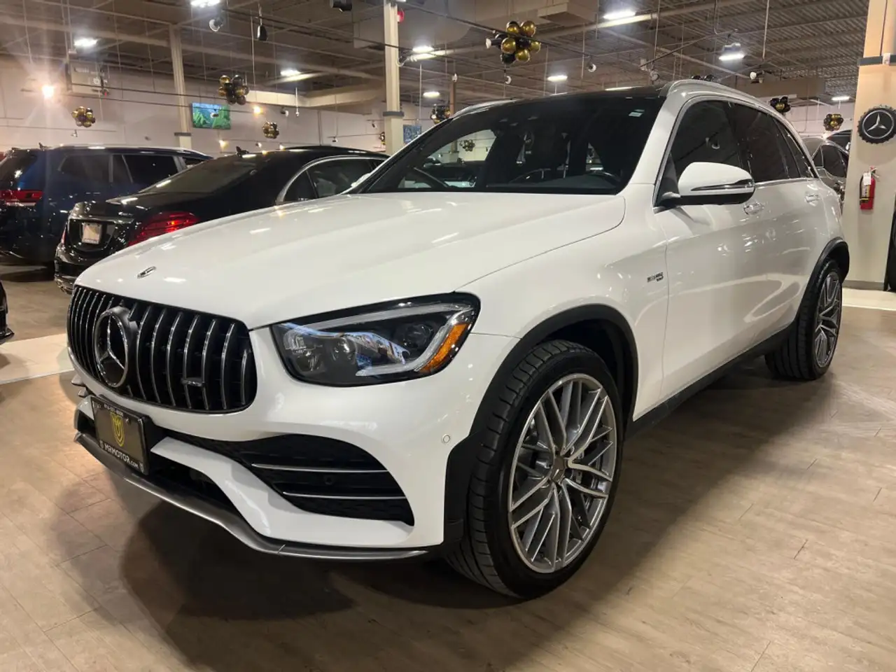 Mercedes-Benz GLC снимка Mercedes-Benz GLC