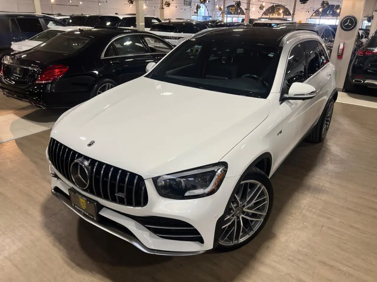 Mercedes-Benz GLC снимка Mercedes-Benz GLC