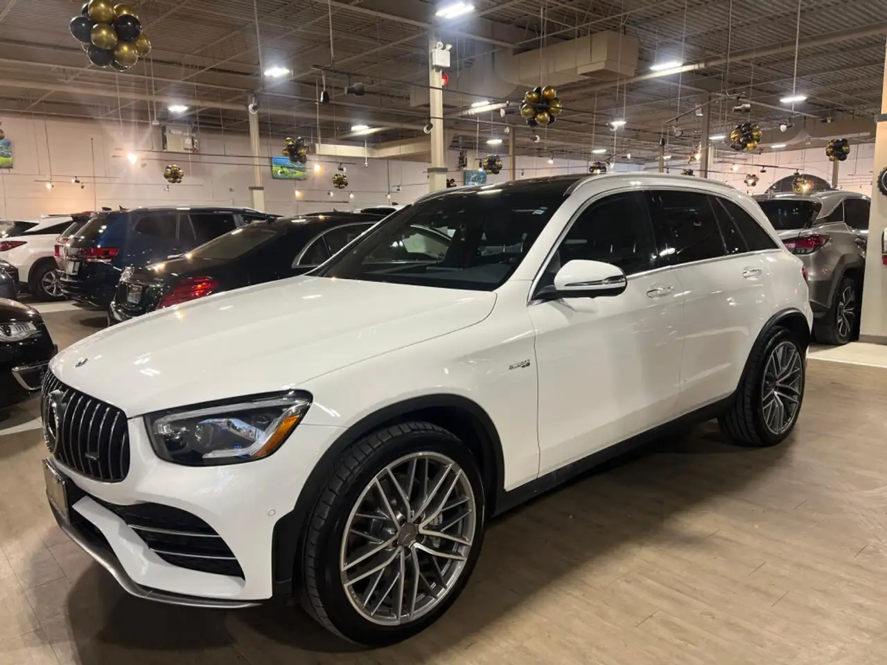 Mercedes-Benz GLC снимка Mercedes-Benz GLC