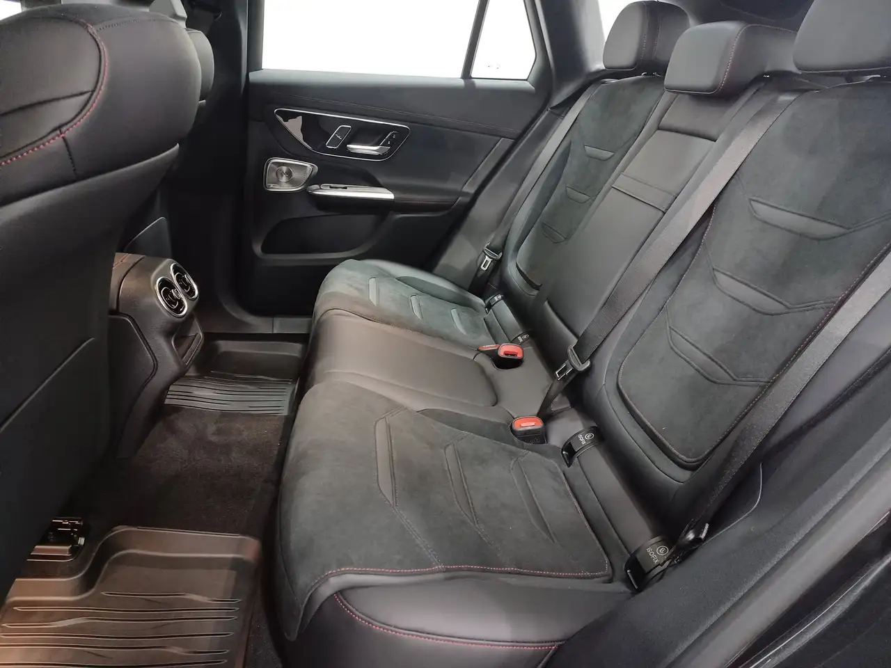 Mercedes-Benz GLC photo Mercedes-Benz GLC