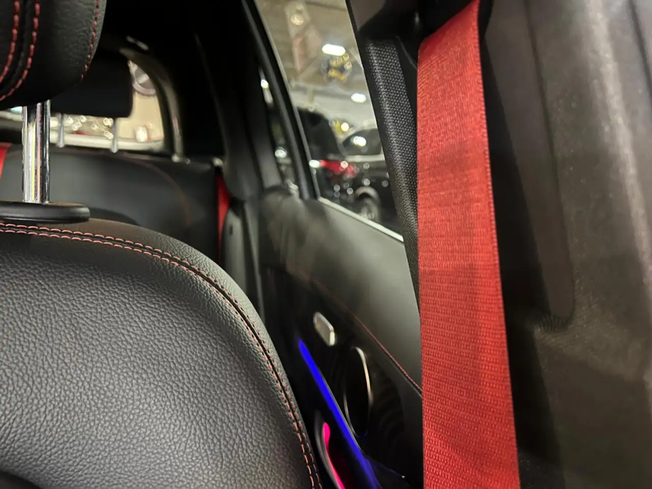 Mercedes-Benz GLC снимка Mercedes-Benz GLC