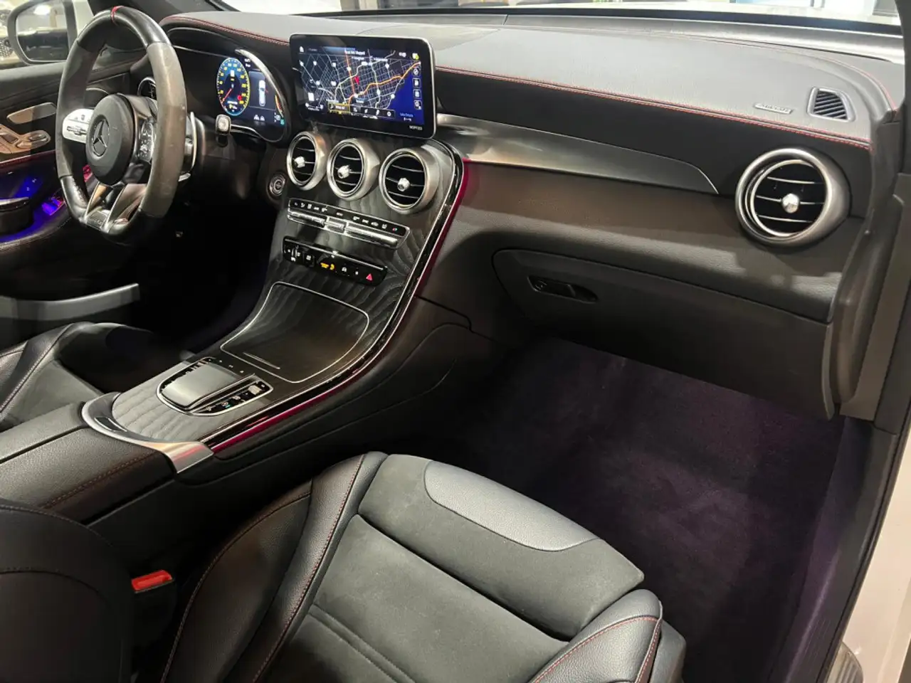 Mercedes-Benz GLC снимка Mercedes-Benz GLC