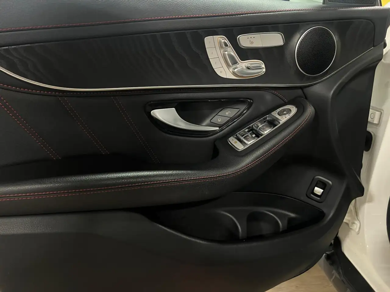 Mercedes-Benz GLC снимка Mercedes-Benz GLC