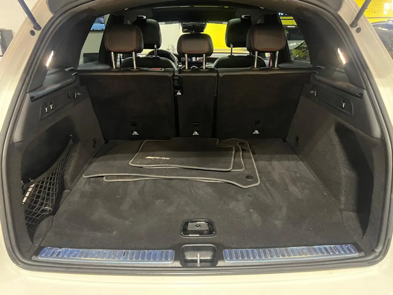 Mercedes-Benz GLC снимка Mercedes-Benz GLC