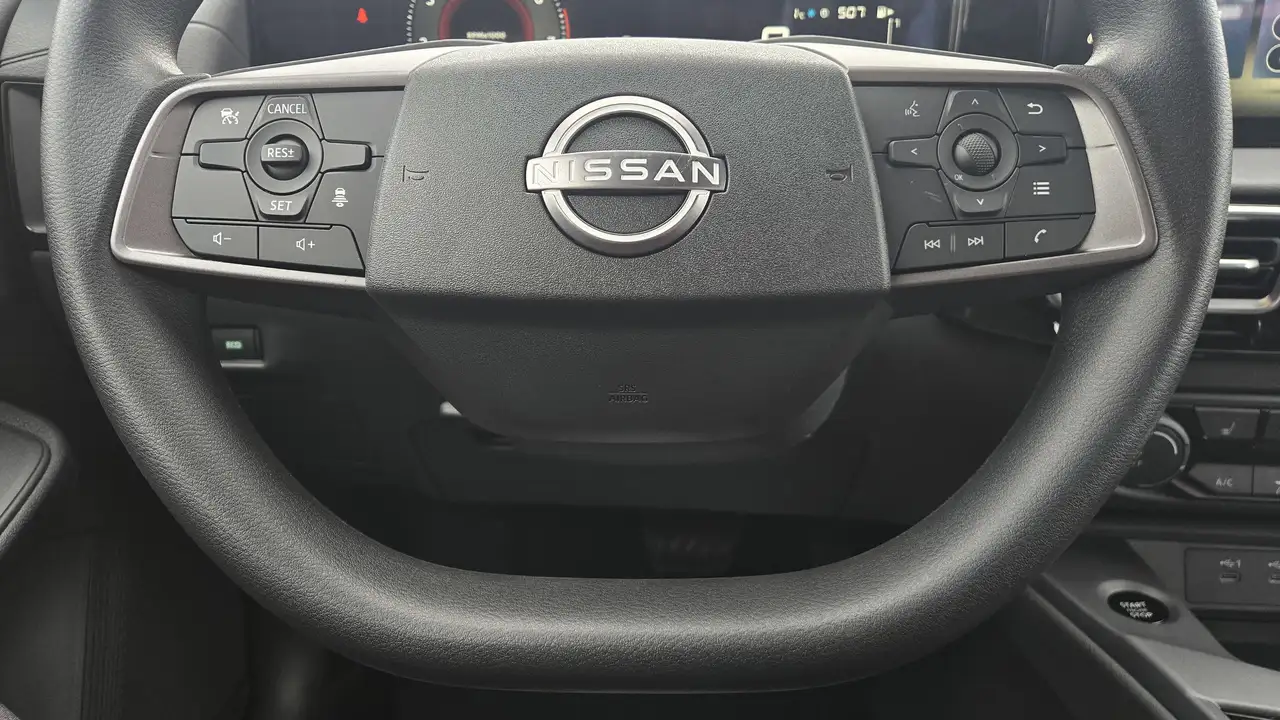 Nissan Sentra снимка Nissan Sentra