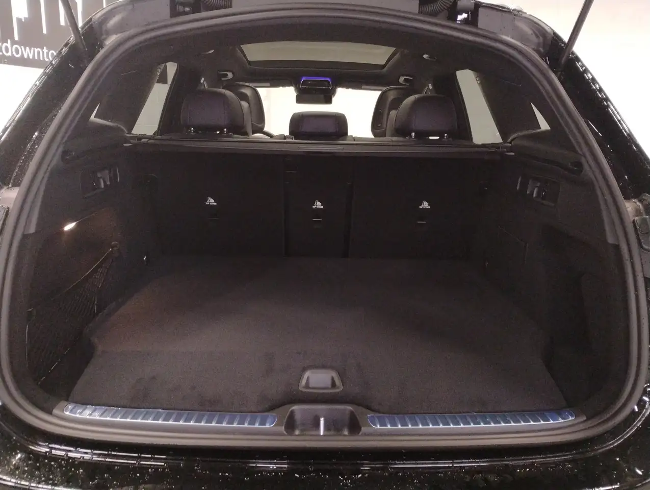 Mercedes-Benz GLC снимка Mercedes-Benz GLC