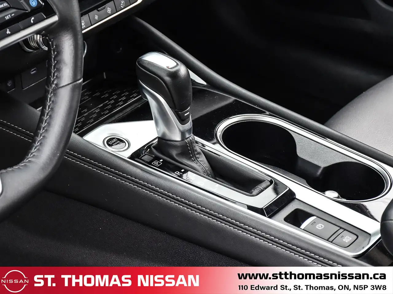 Nissan Altima fotografie Nissan Altima