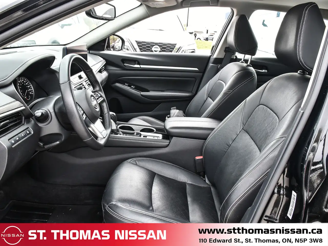 Nissan Altima fotografie Nissan Altima