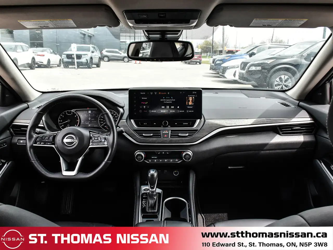 Nissan Altima fotografie Nissan Altima
