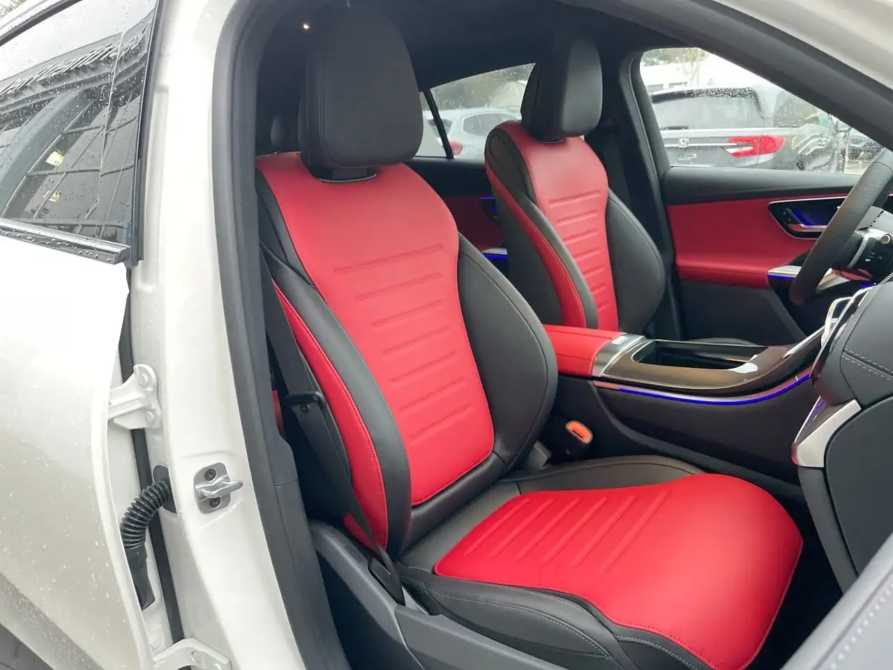 Mercedes-Benz GLC снимка Mercedes-Benz GLC