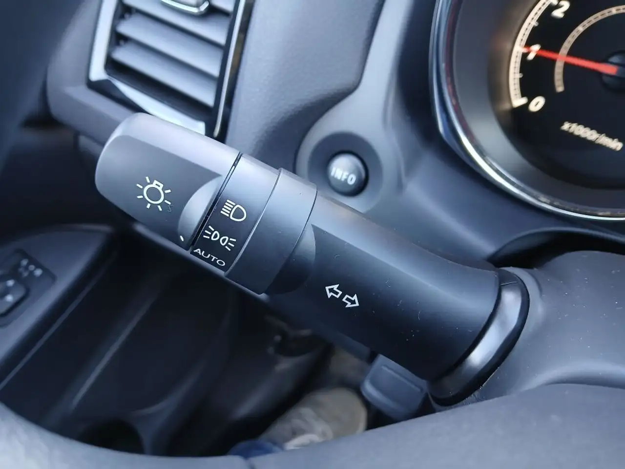Mitsubishi RVR photo Mitsubishi RVR
