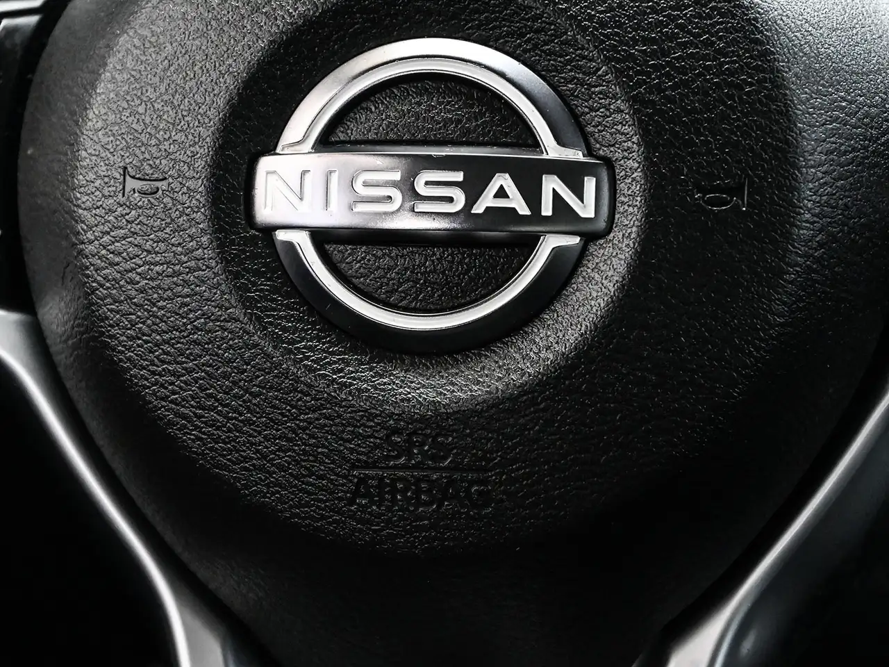 Nissan Altima снимка Nissan Altima