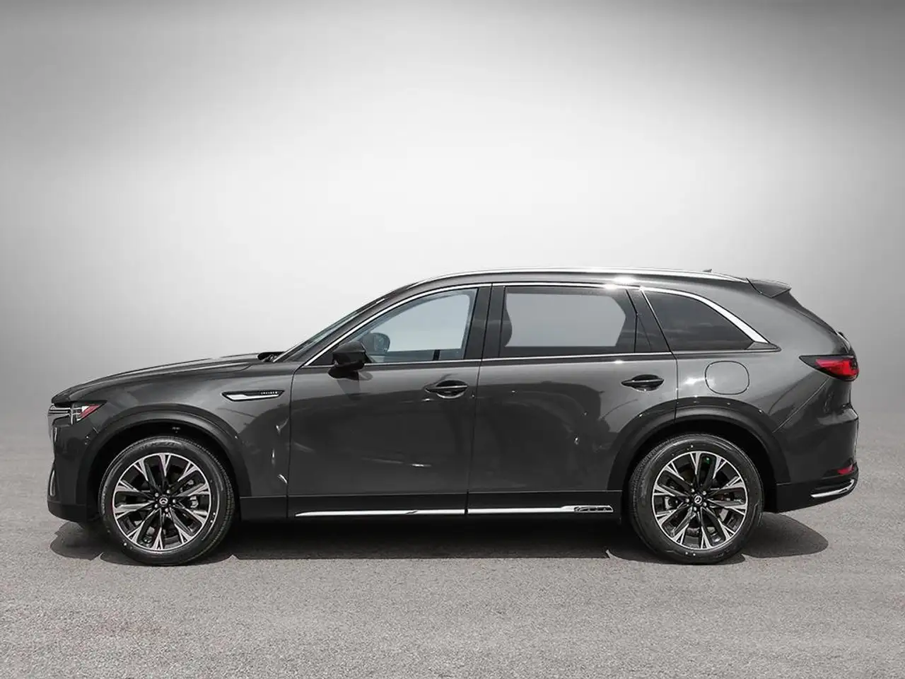 Mazda CX-90 PHEV photo Mazda CX-90 PHEV