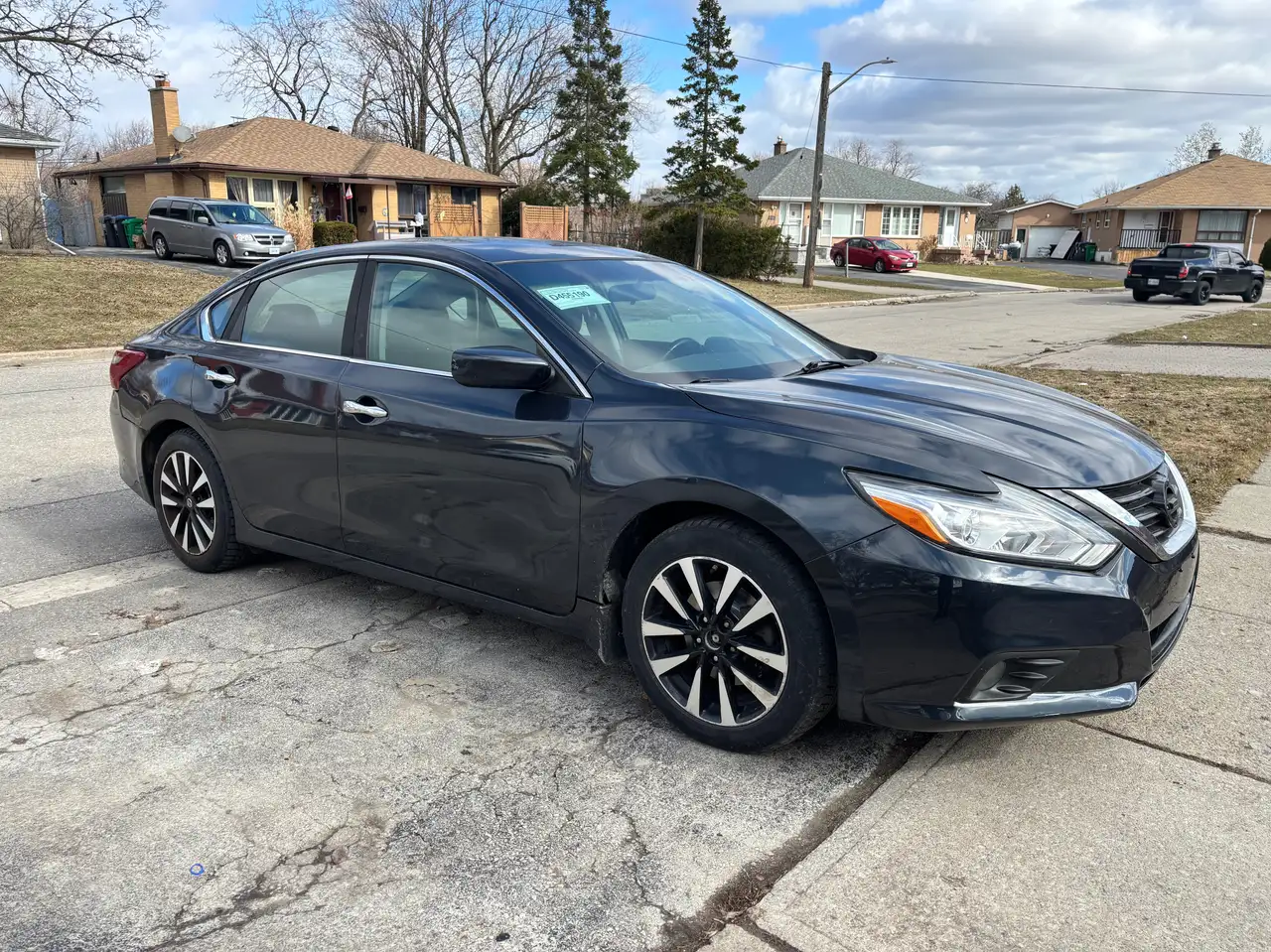 Nissan Altima снимка Nissan Altima