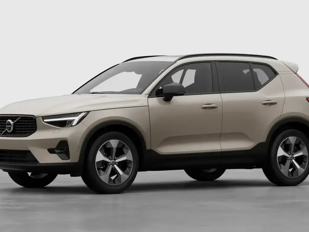 2026 Volvo XC40