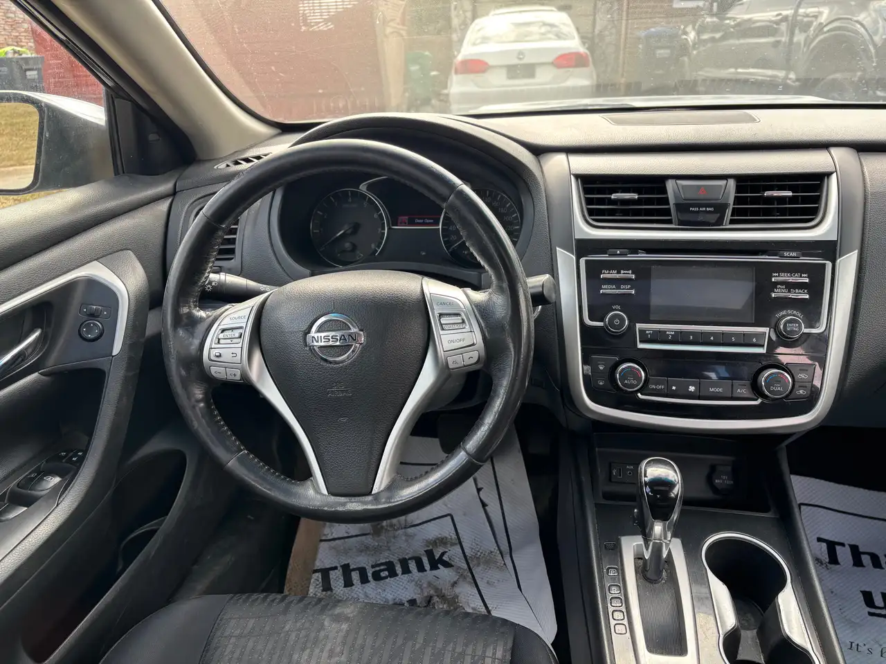 Nissan Altima снимка Nissan Altima