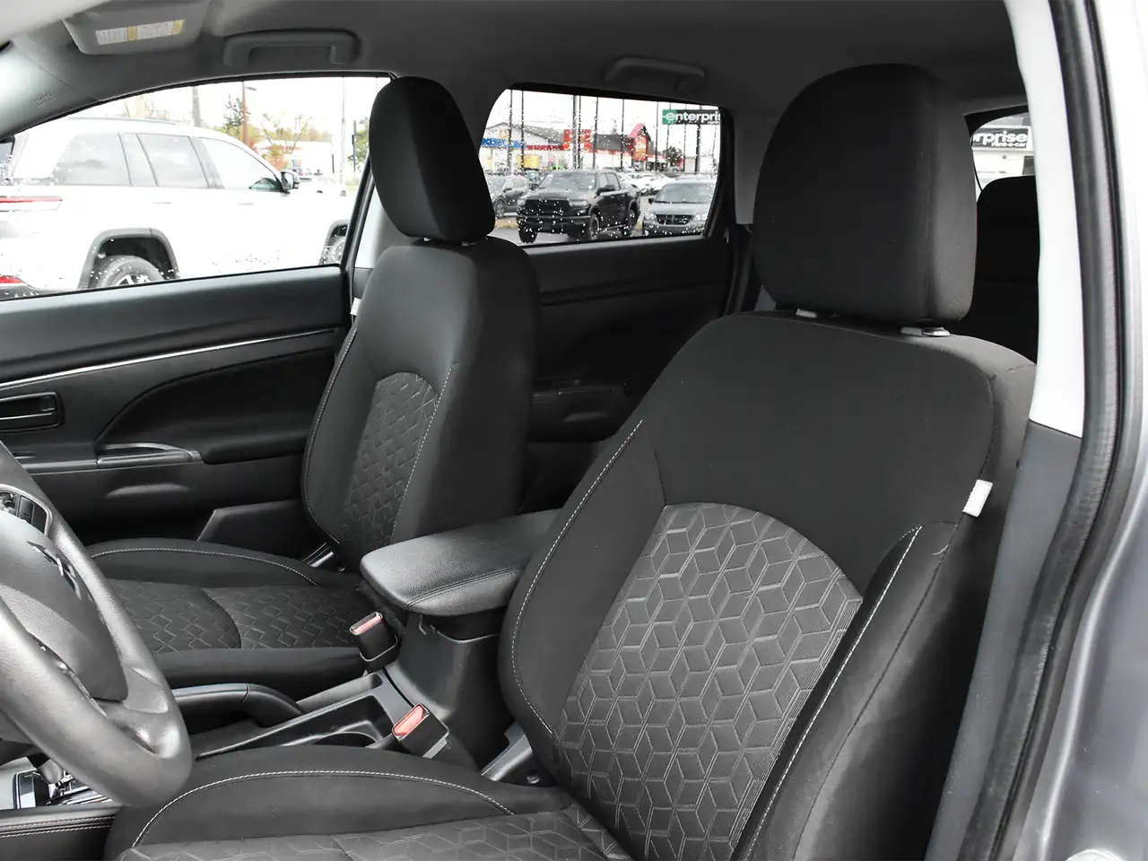 Mitsubishi RVR снимка Mitsubishi RVR