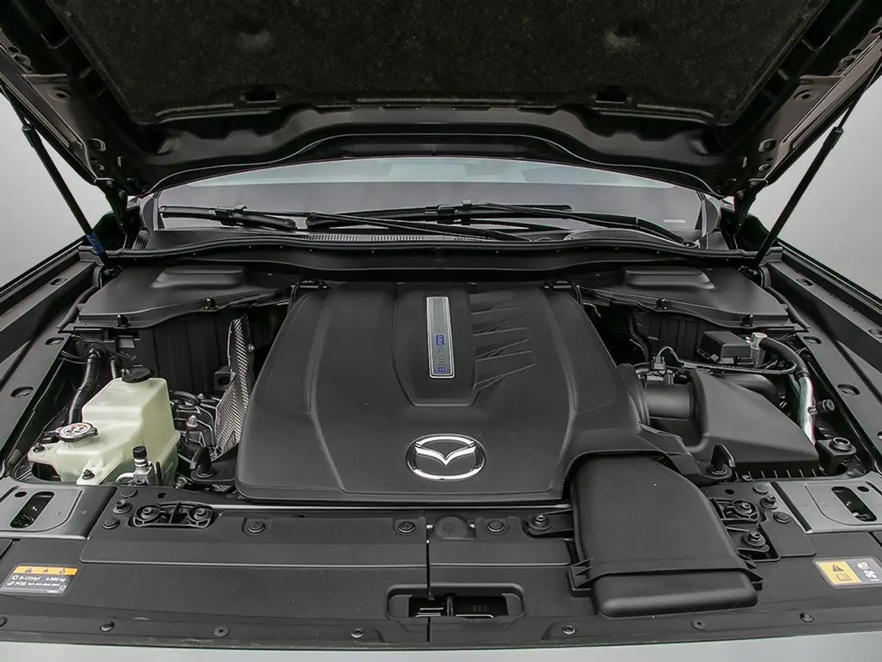 Mazda CX-70 PHEV photo Mazda CX-70 PHEV