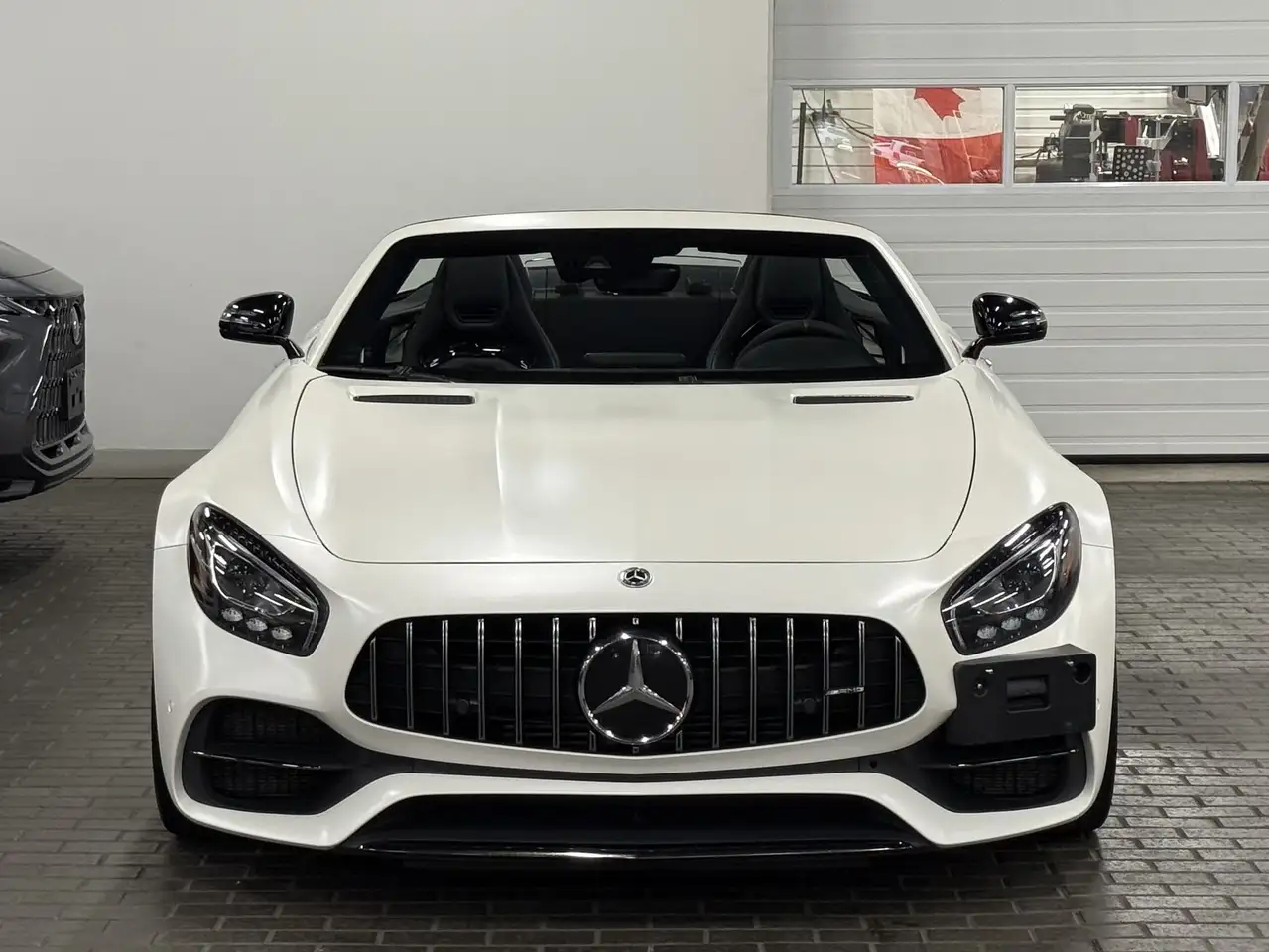 Mercedes-Benz AMG GT снимка Mercedes-Benz AMG GT