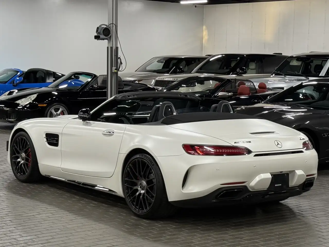Mercedes-Benz AMG GT снимка Mercedes-Benz AMG GT
