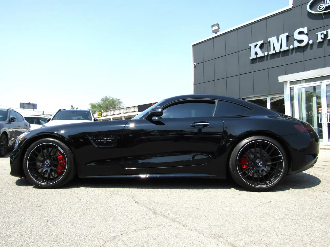 Mercedes-Benz AMG GT снимка Mercedes-Benz AMG GT