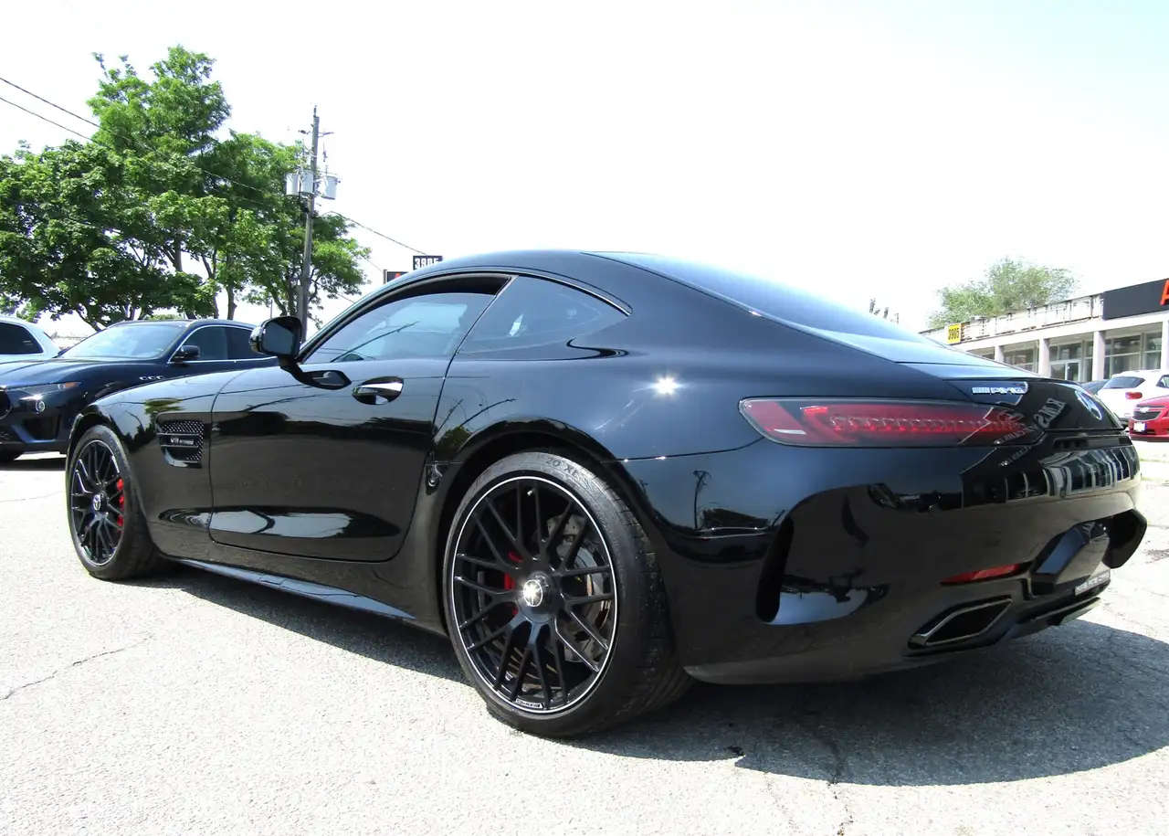 Mercedes-Benz AMG GT снимка Mercedes-Benz AMG GT