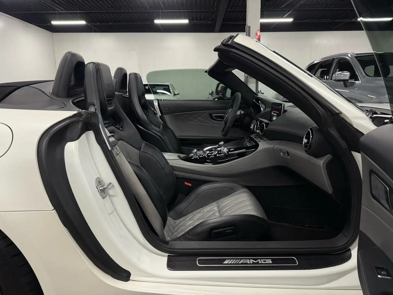 Mercedes-Benz AMG GT снимка Mercedes-Benz AMG GT