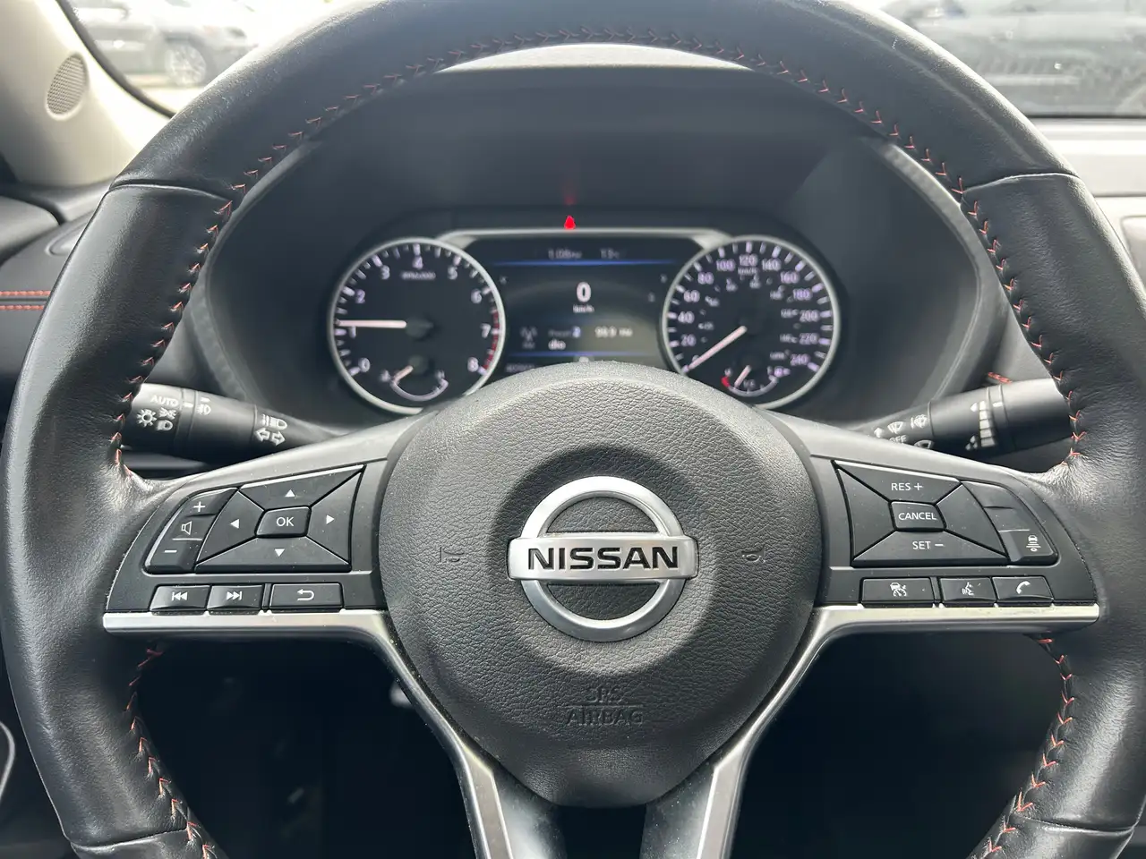 Nissan Sentra снимка Nissan Sentra