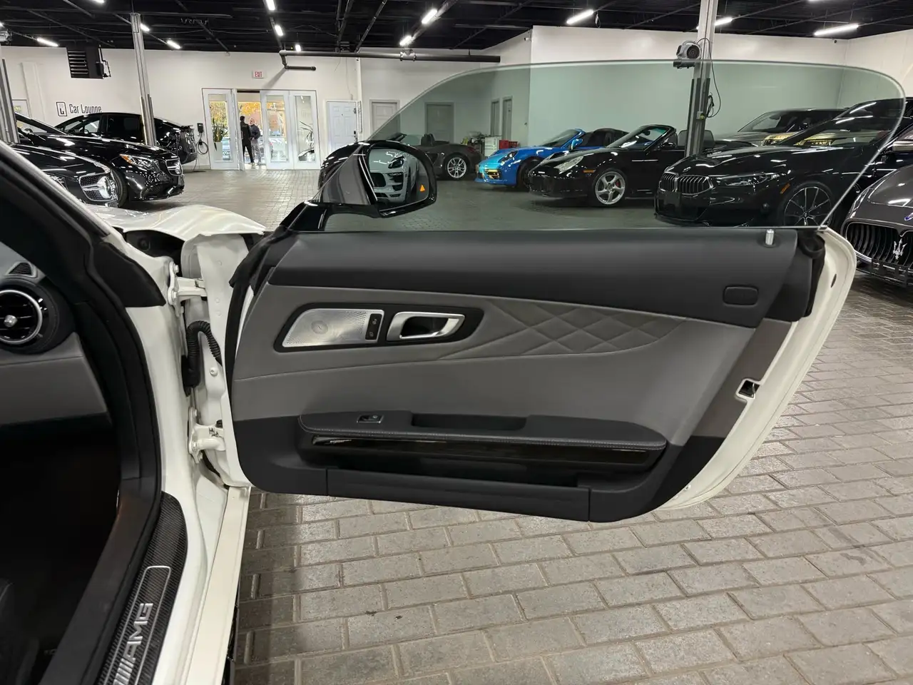 Mercedes-Benz AMG GT снимка Mercedes-Benz AMG GT