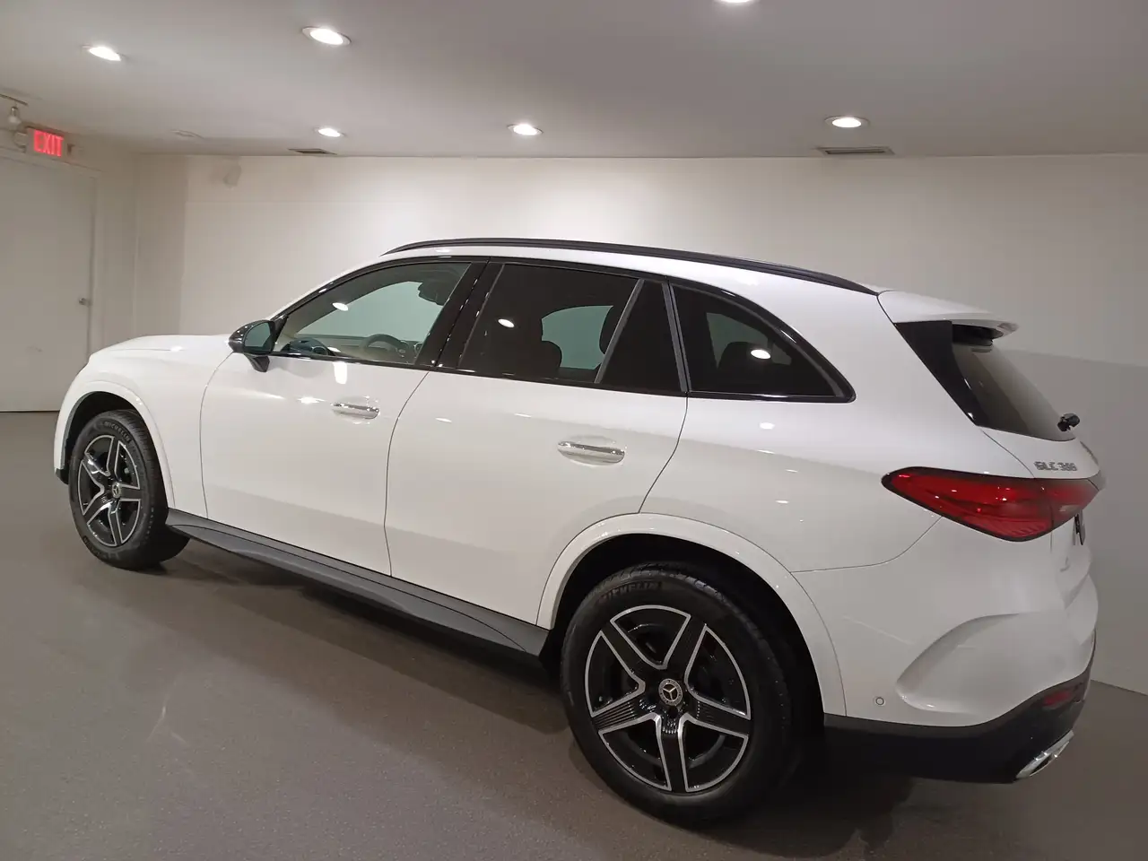 Mercedes-Benz GLC снимка Mercedes-Benz GLC
