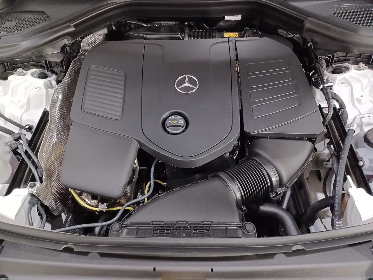 Mercedes-Benz GLC снимка Mercedes-Benz GLC