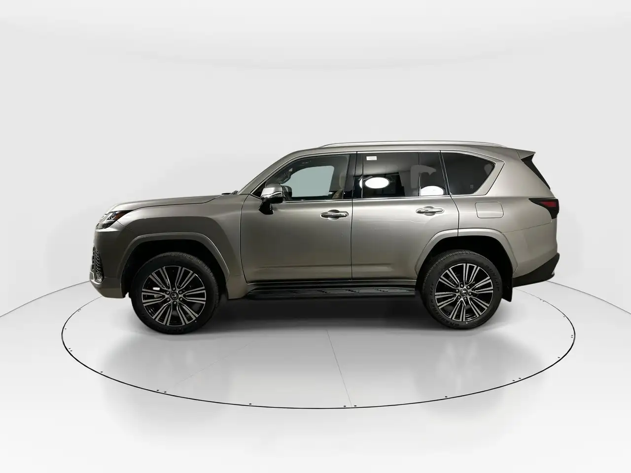 Lexus LX 600 снимка Lexus LX 600