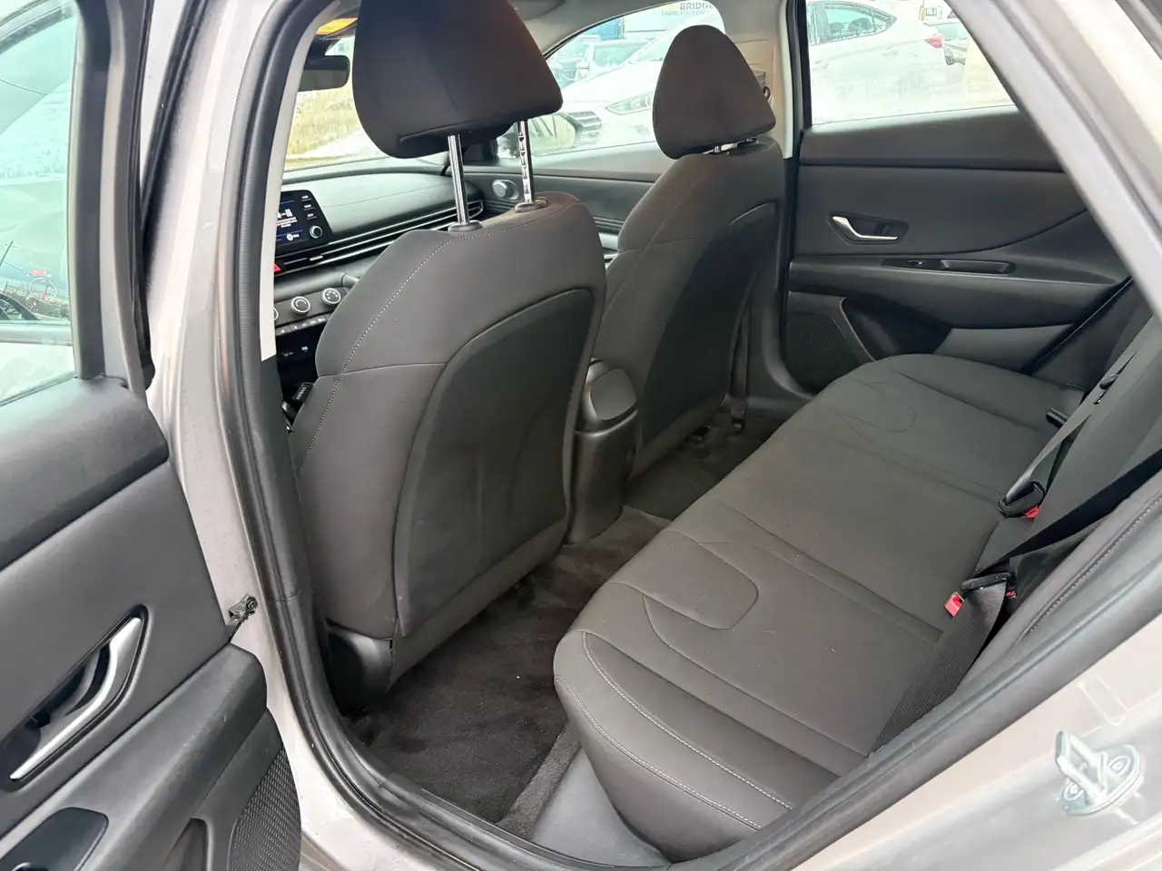 Hyundai ELANTRA снимка Hyundai ELANTRA