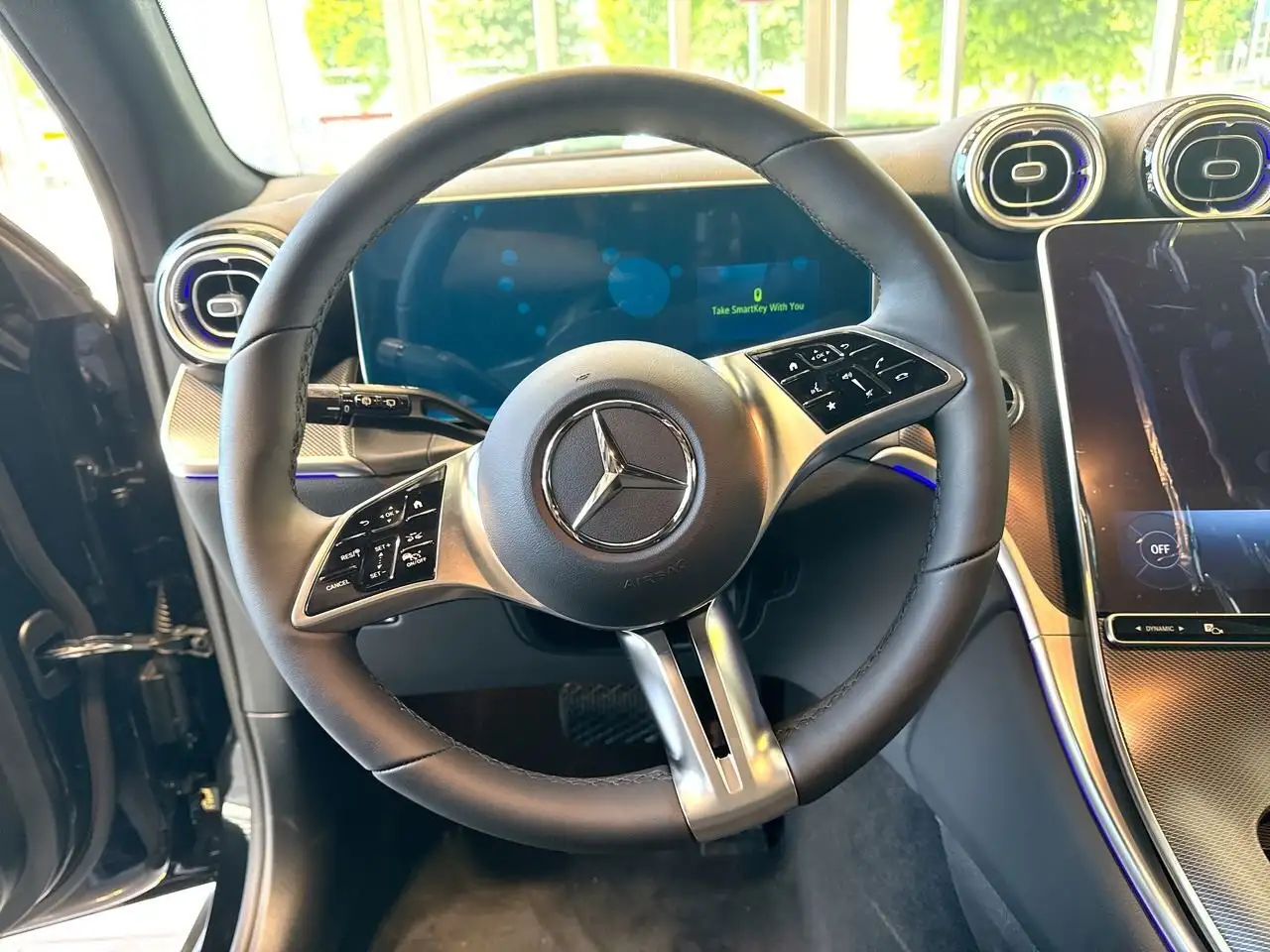 Mercedes-Benz GLC снимка Mercedes-Benz GLC