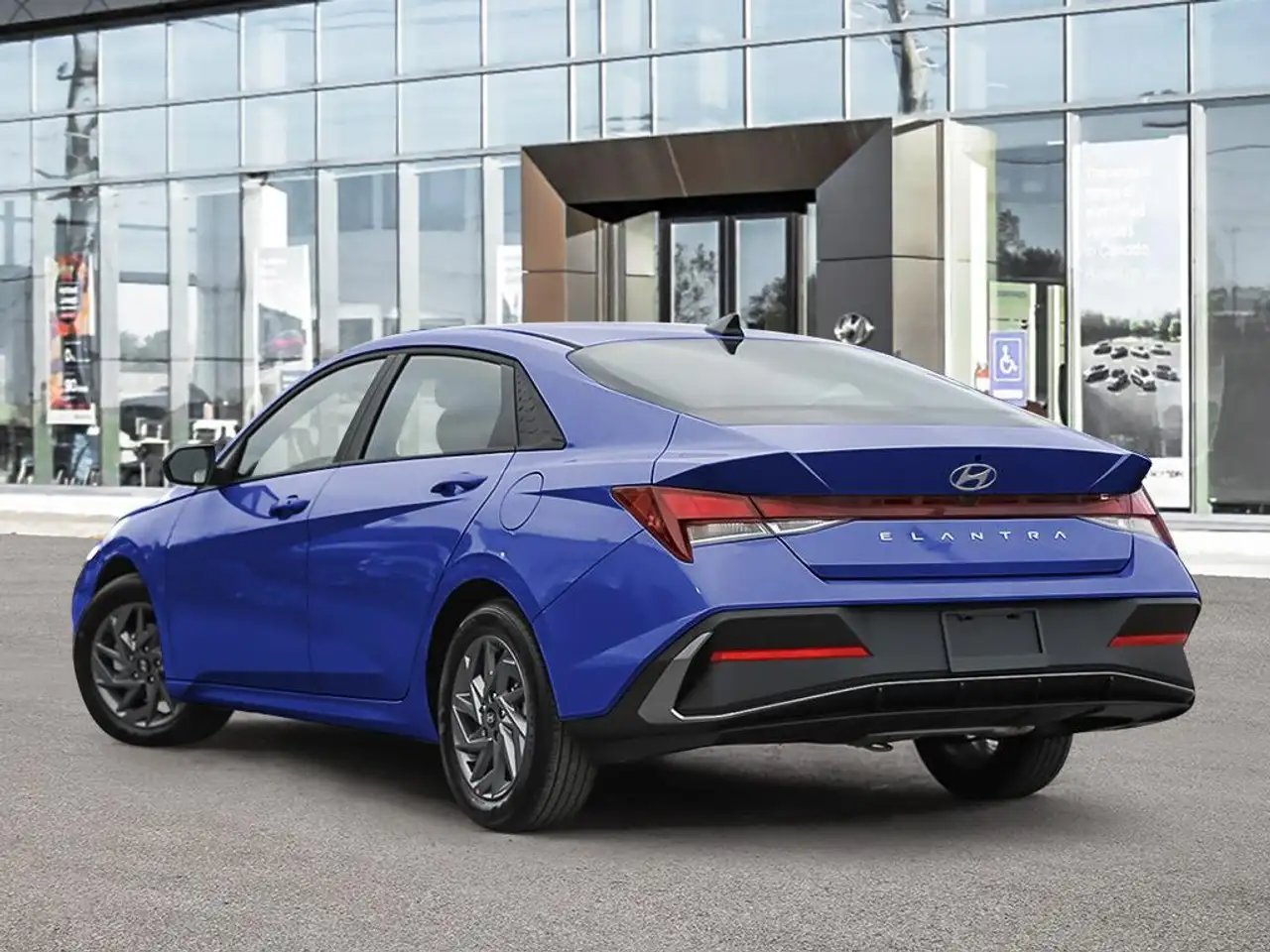 Hyundai ELANTRA снимка Hyundai ELANTRA