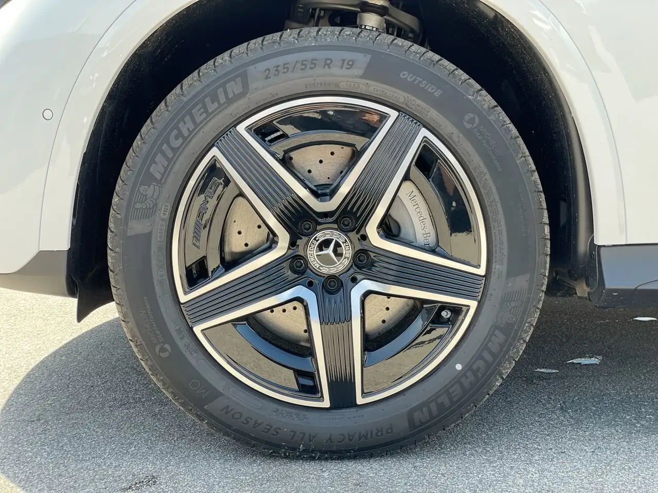 Mercedes-Benz GLC снимка Mercedes-Benz GLC