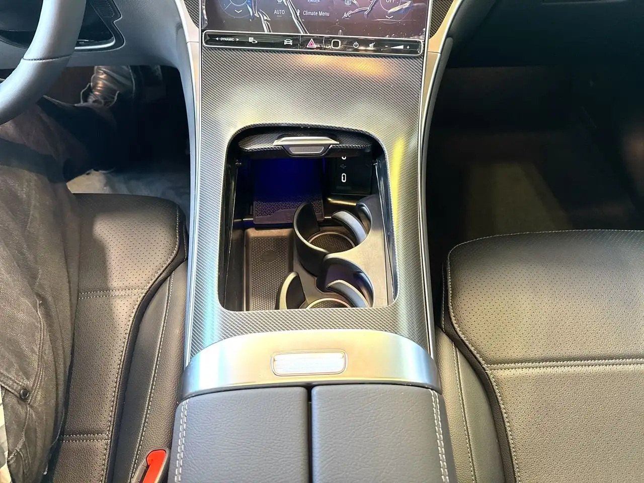 Mercedes-Benz GLC снимка Mercedes-Benz GLC